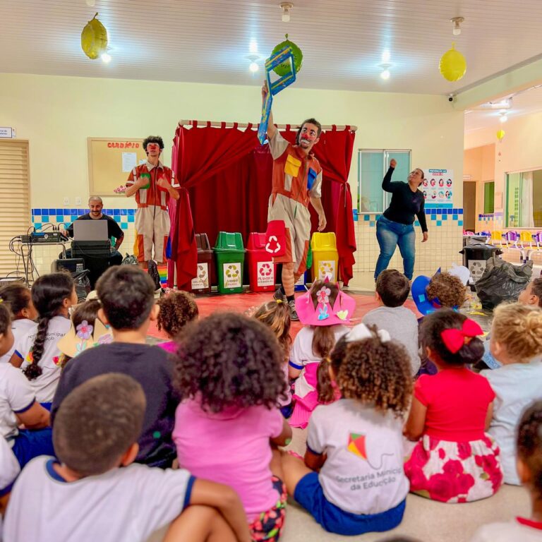 Meu lixo é um Circo aborda gestão de resíduos sólidos de maneira lúdica e divertida e ganha coração e sorrisos de crianças de Palmas.